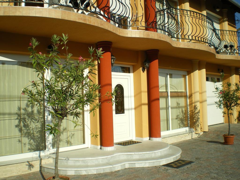 Mediterran-Apartmanok-هاركاني المظهر الخارجي الصورة